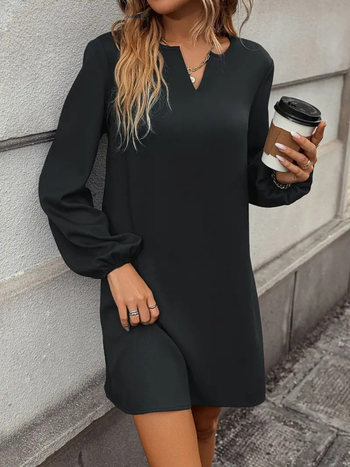 Φόρεμα με V-λαιμό, μακριά μανίκια, γραμμή Α, μεσαίου μήκους, πολυεστέρας, βασικό διανοητικό στυλ, φθινόπωρο 2024