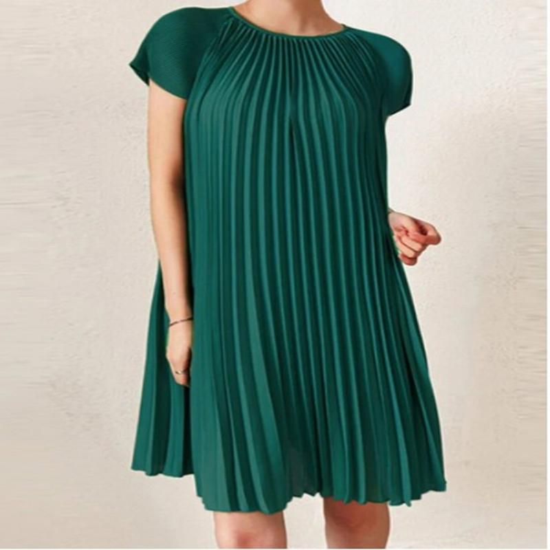 rochie cu guler rotund, mâneci scurte Raglan, plisuri, lungime midi, poliester 70–80%