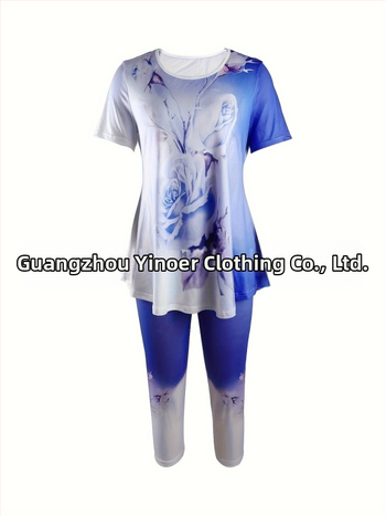 Σετ δύο τεμαχίων με φλοράλ εκτύπωση: τοπ με κοντό μανίκι και παντελόνι μήκους 7/10, 3D μοτίβο, ψηφιακή εκτύπωση, ύφασμα milk silk