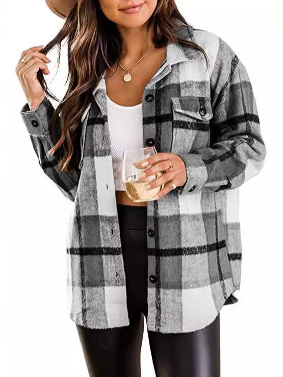 Moteriška languota striukė su apykakle, ilgomis rankovėmis, vidutinio ilgio, laisvas kirpimas – poliesteris, ruduo 2024