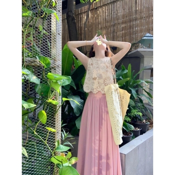 Dviejų dalių komplektas: mezgta liemenė ir sijonas su nereguliariu siluetu, poliesteris 70–80%, 2024 m. vasara, Koliažo/Siuvimo procesas, Gaivus ir saldus stilius