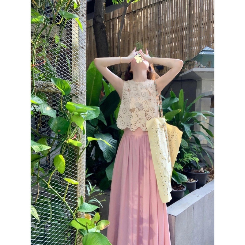 Dviejų dalių komplektas: mezgta liemenė ir sijonas su nereguliariu siluetu, poliesteris 70–80%, 2024 m. vasara, Koliažo/Siuvimo procesas, Gaivus ir saldus stilius