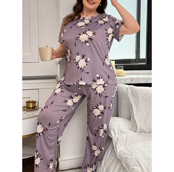 Σετ δύο τεμαχίων με φλοράλ εκτύπωση: τοπ με στρογγυλό λαιμό και 3/4 μανίκια, παντελόνια, πολυεστέρας, βάρος 181–200 g/m2, διαπνέον και άνετο για όλες τις εποχές