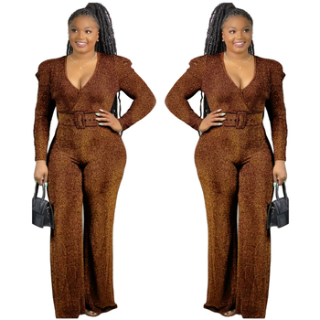 Jumpsuit със секси V-деколте, златни и сребърни нишки, средна талия, широки крачоли, колан включен; плат: ярък коприна-еластичен трикотаж, 71–80% хлориран влакна, 10–29% памук