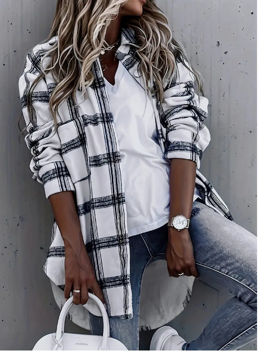 Moterų klasikinė patikrinta marškinėlių švarkas, laisvas kirpimas, vidutinio ilgio, ilgos rankovės, polo apykaklė, poliesteris 90–95%