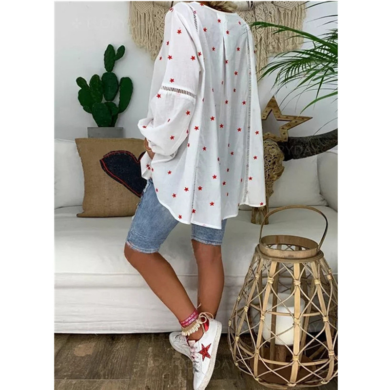 Tricou din poliester cu imprimeu, decolteu în V, mâneci lungi, croială lejeră