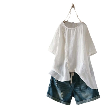 Kokvilnas-lināna blūza, brīvā piegriezums, īsas piedurknes, apļveida kakla izgriezums, nerakstīta mala