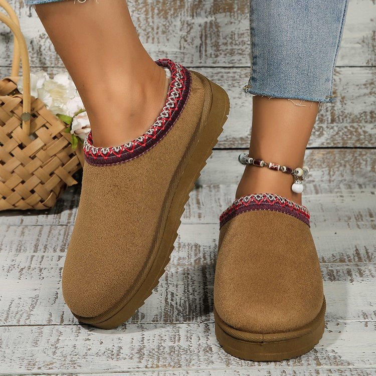 Moteriški žieminiai batai su stora padu, nubuko viršus, pūkuotos pamušalas iš dirbtinio pūko, vidpadis iš dirbtinės vilnos, žemas kulnas 1–3 cm