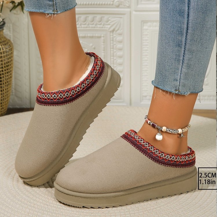 Moteriški žieminiai batai su stora padu, nubuko viršus, pūkuotos pamušalas iš dirbtinio pūko, vidpadis iš dirbtinės vilnos, žemas kulnas 1–3 cm