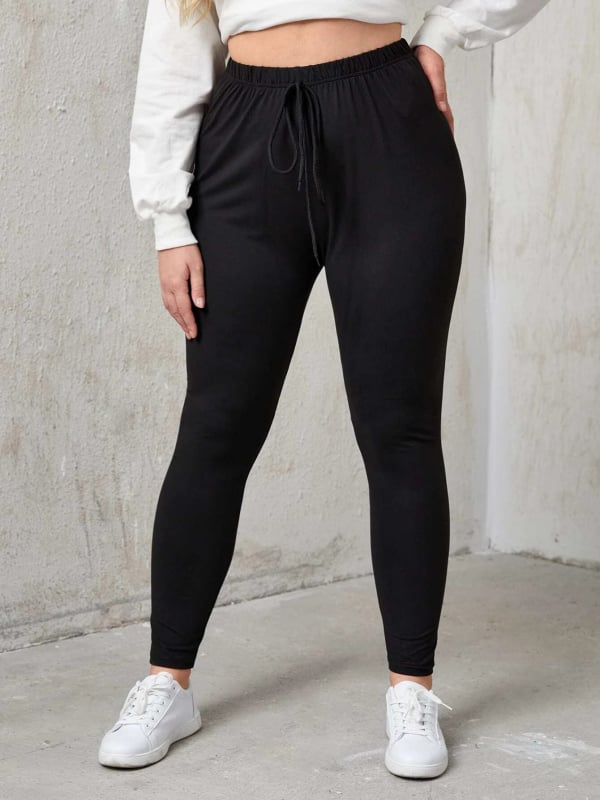 Moterų leginsai su raišteliu sportui ir kasdienai, elastinga juosmens, trumpas ilgis, Milk Silk audinys, 95% poliesteris + spandeks <30%, ruduo 2024