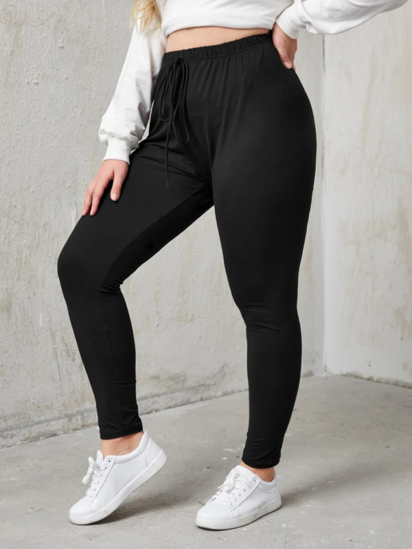 Moterų leginsai su raišteliu sportui ir kasdienai, elastinga juosmens, trumpas ilgis, Milk Silk audinys, 95% poliesteris + spandeks <30%, ruduo 2024