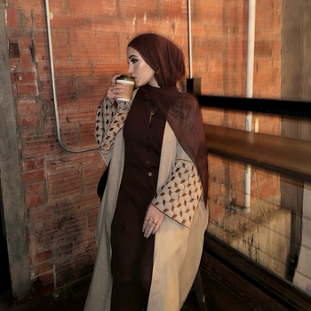 Loriya 2024 Κομψή κεντημένη μακριά ρόμπα φόρεμα - πολυεστέρας, κύριο ποσοστό 90–95%, διαμόρφωση υψηλής θερμοκρασίας, μακριά μανίκια, μακριά φούστα