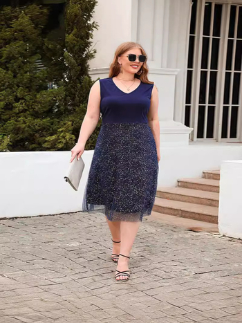 Рокля с V-образно деколте, без ръкави, А‑линия, висока талия, смес от полиестер и акрил