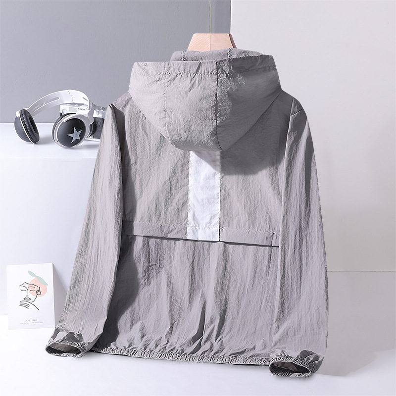 Kapučiuota vasaros lauko striukė paaugliams — lengvas poliesteris, laisvas kirpimas