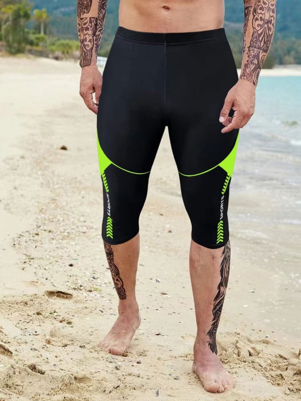 Sportiniai šortai su aukštu juosmeniu, greitai džiūvantys, nailonas su 82% spandekso, pamušas poliesteriu, tinkami bėgimui ir plaukimo užsiėmimams