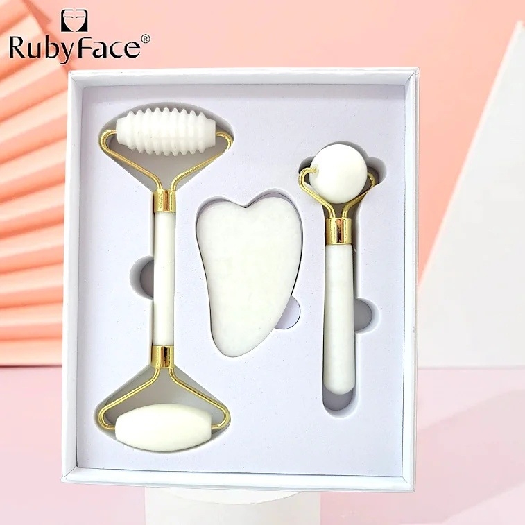 Trīsdaļu komplekts: nefrita sejas vīles un gua sha plāksne dāvanu kastē – RUBYFACE (OEM), bez elektroenerģijas, griešanās stilā, derīguma termiņš 5 gadi