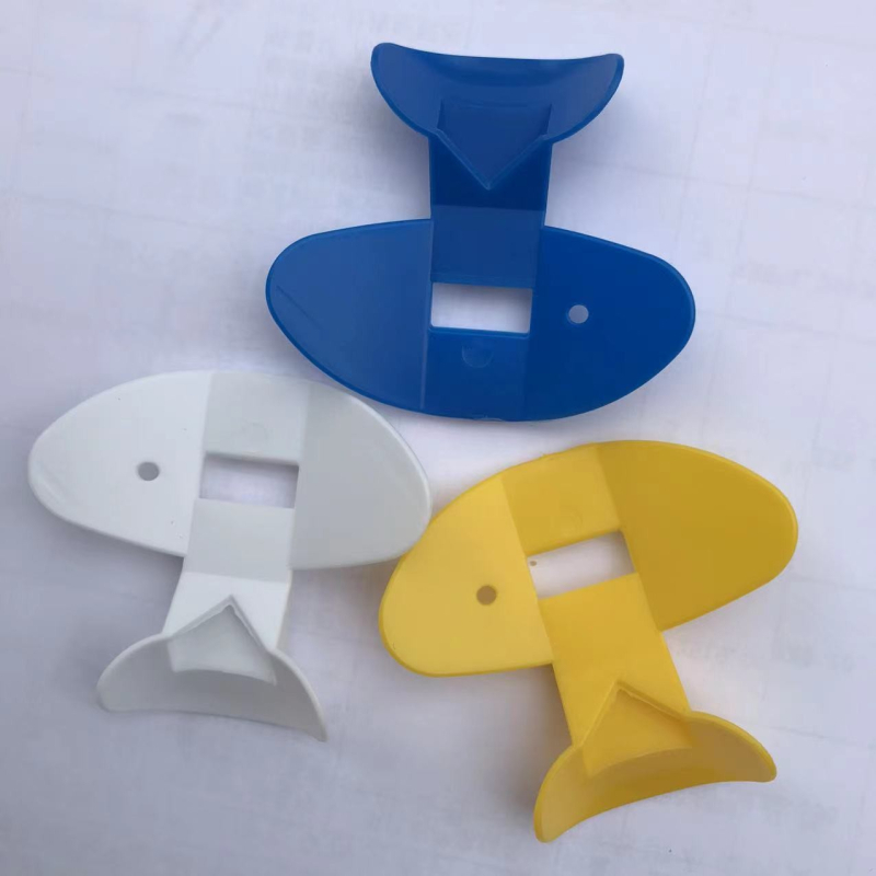 Nosies flauto treniruoklis vaikams – nosies garsų praktika, burnos raumenų treniruotė, plastikinis įrenginys (Prekės ženklas: Tall; Modelis: 2023; Rinkos įvedimo data: 2023 m. rugpjūtis; Privatūs prekių ženklai: Taip; Sertifikavimas: Nėra)