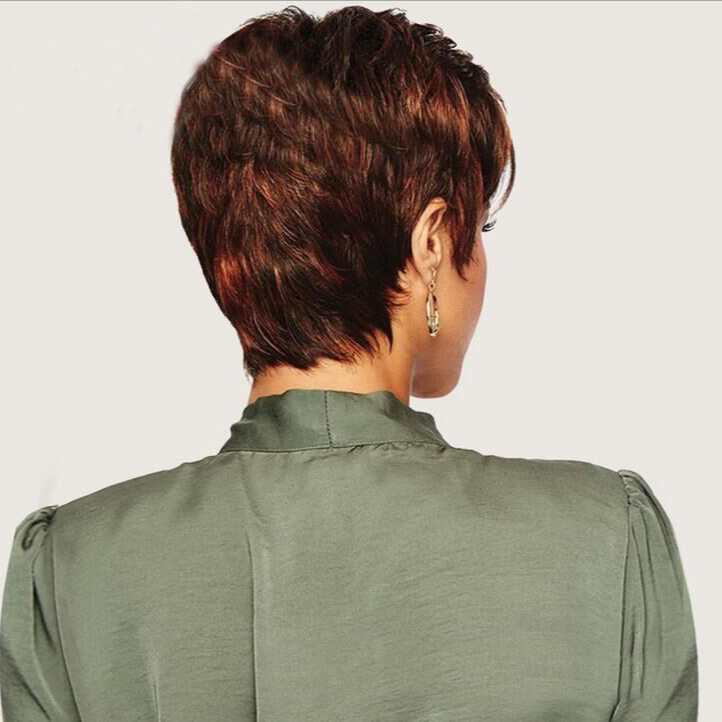 Περούκα κοντή ίσια τρίχα, Μοντέλο wig-3677, Υλικό μαλλιών: σύρμα υψηλής θερμοκρασίας, Λοξή φράντζα, Προσομοιωμένα μαλλιά