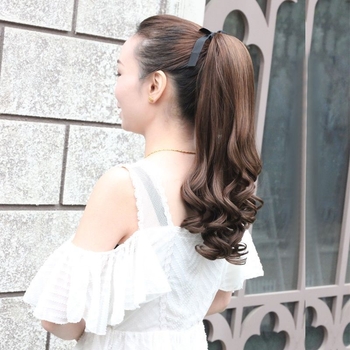 Перука с опашка — косъм от термоустойчива тел, механично обработена, без топлинно боядисване, модел 006