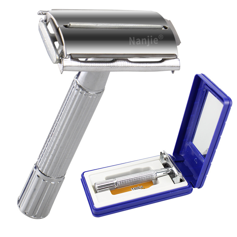 Rokasgriezējs pilnmetāla divpusējs skuveklis ar nerūsējošā tērauda asmeni, rotējoša galva