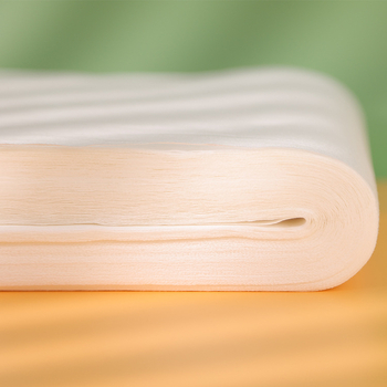 Μανικιούρ τραπεζομάντιλο μίας χρήσης, μη υφαντό ύφασμα, αδιάβροχο και ανθεκτικό στα έλαια, 40–70 g, προσαρμόσιμο