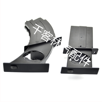 BMW E60 puodelio laikiklis – ABS, suderinamas su modeliais 525, 528, 530, 535, 545; montavimas prie prietaisų skydelio