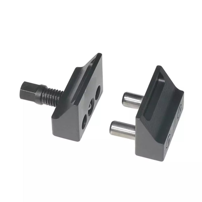 Unealtă universală pentru desfășurarea și demontarea suspensiei auto – pentru amortizor, butucul roții, brațul de direcție și stâlpul de susținere