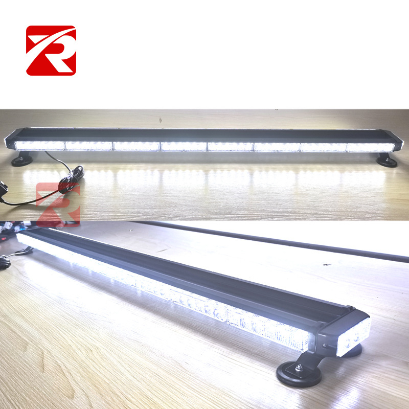 RX LED lubų šviesa transporto priemonėms, dvigubos eilės keturšalis dizainas, galia 30–102W, įtampa 12–24V, tarnavimo laikas 30000 h