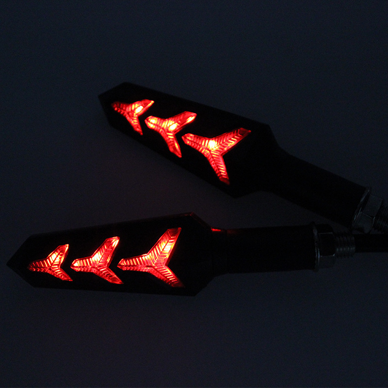 LED divkrāsu pagrieziena signāls motociklam ar Y formas dizainu un zivju kaula motīvu; Modelis: Two-color Lamborghini turn light; Spriegums: 12V; Jauda: 3W; Materiāls: ABS+LED; Darbības ilgums: 10000h