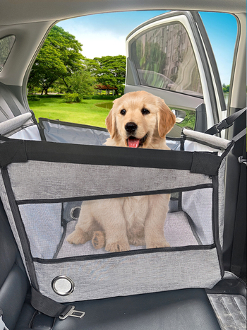 Automobilio sėdynė šunims, medinė medžiaga