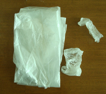 Vienkartinis plastikinis apsauginis dangtelis automobilio sėdynei – universalus suderinamumas, be prekės ženklo