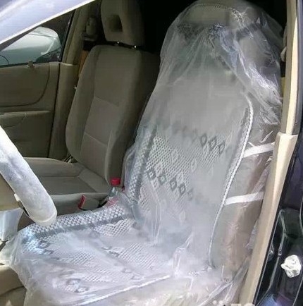Vienkartinis plastikinis apsauginis dangtelis automobilio sėdynei – universalus suderinamumas, be prekės ženklo