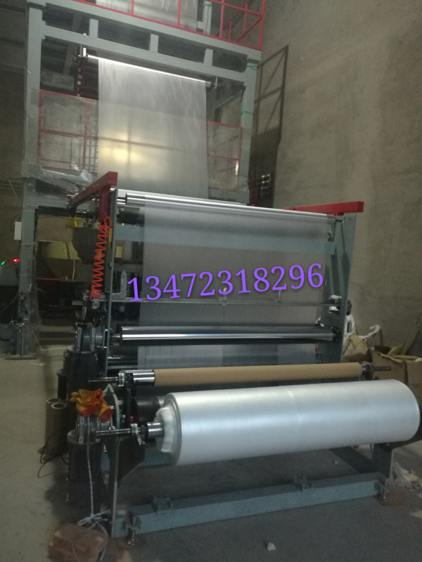 Vienkartinis plastikinis apsauginis dangtelis automobilio sėdynei – universalus suderinamumas, be prekės ženklo