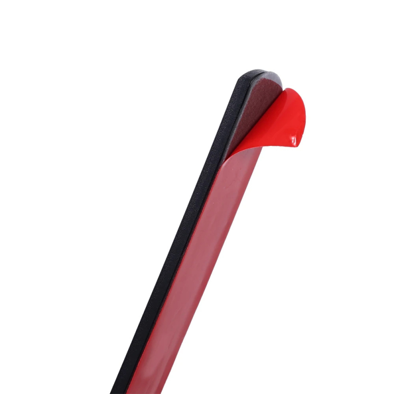 AM/FM антена сигнал усилвател — универсална съвместимост, монтаж plug-in, напрежение 5–12V