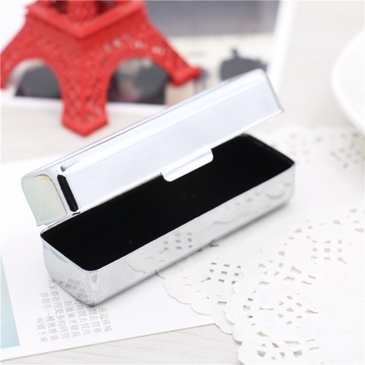 Dėžutė lūpų dažams su deimantų įklijuotu kristalu – dulkių atspari apsauga, dėžutė lūpoms, lengvas prabangos stilius