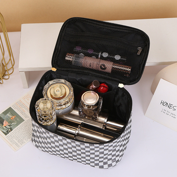 Козметична чанта с леопардов принт, ултралека, разширяема, голям капацитет, полиестер с PU подплата за ежедневна употреба