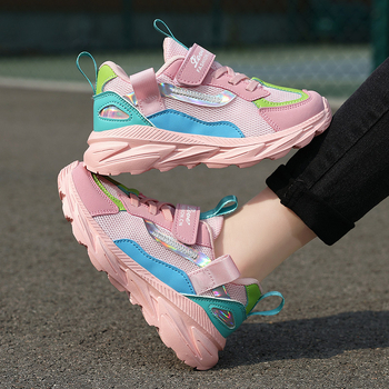 Αθλητικά παπούτσια για κορίτσια με αναπνεύσιμο πάνω μέρος από δίχτυ, Velcro κλείσιμο, ελαφριά EVA σόλα, σχέδιο με ριγέ, κυκλοφορία άνοιξη 2024