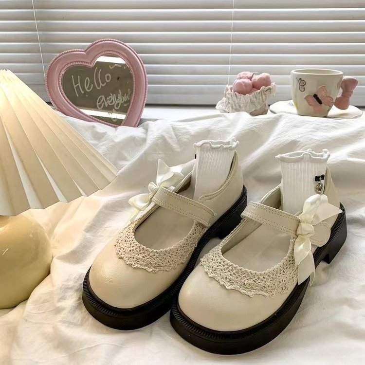 Britų stiliaus retro elegantiški loaferiai su stora augimo pada, viršutinė dalis drobė, gumos padas, slip-on su sagtimi, pavasaris 2025