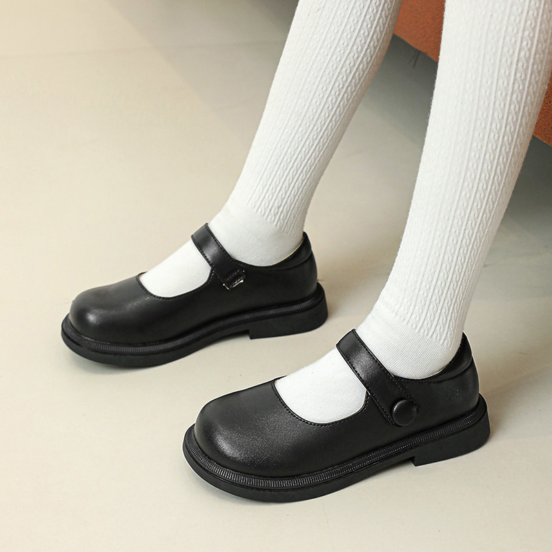 Детски маратонки за момичета с кожен горен слой, каучукова подметка, закопчаване с катарама