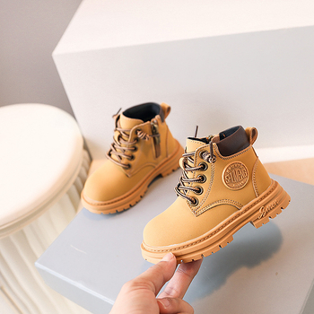 Meitenēm Martin kurpes, virsma no mikrošķiedras, gumijas zole, sānu rāvējslēdzējs, zems augstums, elpojošas