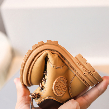 Meitenēm Martin kurpes, virsma no mikrošķiedras, gumijas zole, sānu rāvējslēdzējs, zems augstums, elpojošas