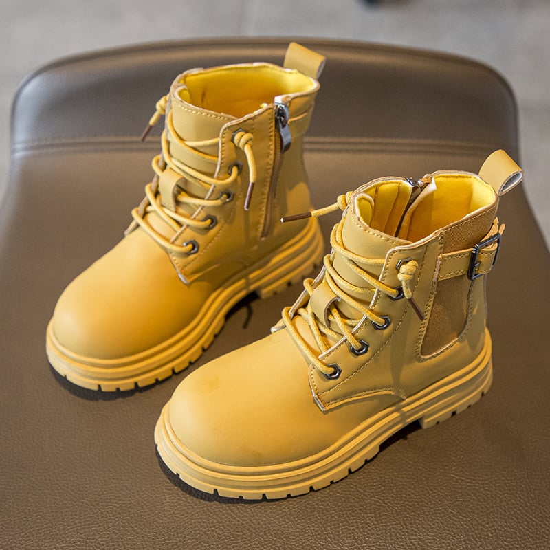 Bērnu Martin zābaki ar mikrošķiedras ādas augšu, gumijas zole, vidēja augstuma zābaki, sānos rāvējslēdzējs, neslīdoši un izturīgi pret nodilumu, vecums 4–16 gadi