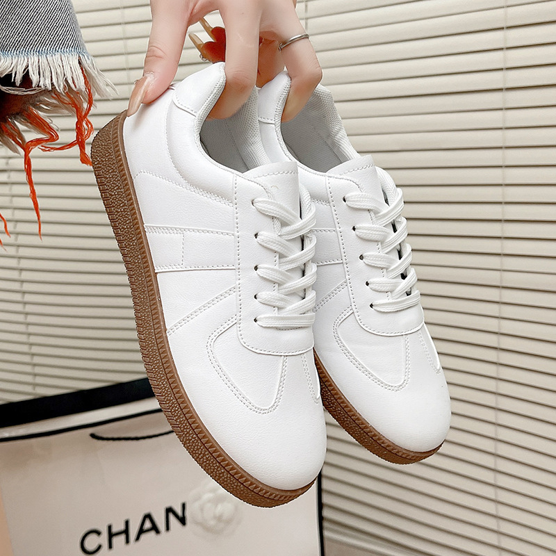 Moterys kasdieniniai plokštieji bateliai su mikropluošto viršutine, apvalia nosimi, gumine padu, PU vidpadis, avies odos vidus