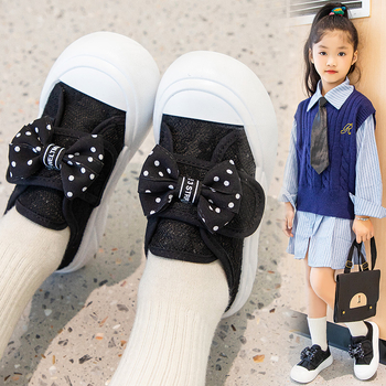 Mergaitėms skirti kanvas sportiniai bateliai su kaspinu, žemas viršus, Velcro užtrauktukas, gumos padas, tinkami šokiui ir pasirodymams, pavasaris–rudenis, kasdienis stilius