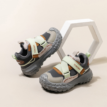 Παιδικά αθλητικά παπούτσια με Velcro, διχτυωτό επάνω μέρος από PU και σόλα από καουτσούκ — αντιολισθητικά