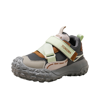 Παιδικά αθλητικά παπούτσια με Velcro, διχτυωτό επάνω μέρος από PU και σόλα από καουτσούκ — αντιολισθητικά