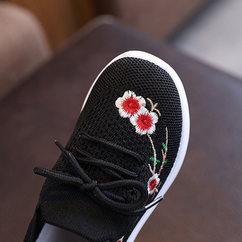 Παιδικά αθλητικά παπούτσια, επάνω από τεχνητό δέρμα, σόλα από καουτσούκ, για ηλικίες 4–12 ετών, άνοιξη και φθινόπωρο