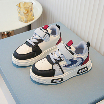 Παιδικά παπούτσια σε κορεατικό στυλ, για ηλικίες 1–12 ετών; επάνω μέρος από μικροΐνες, σόλα από καουτσούκ, κλείσιμο Velcro; αδιάβροχα και ανθεκτικά στη φθορά.