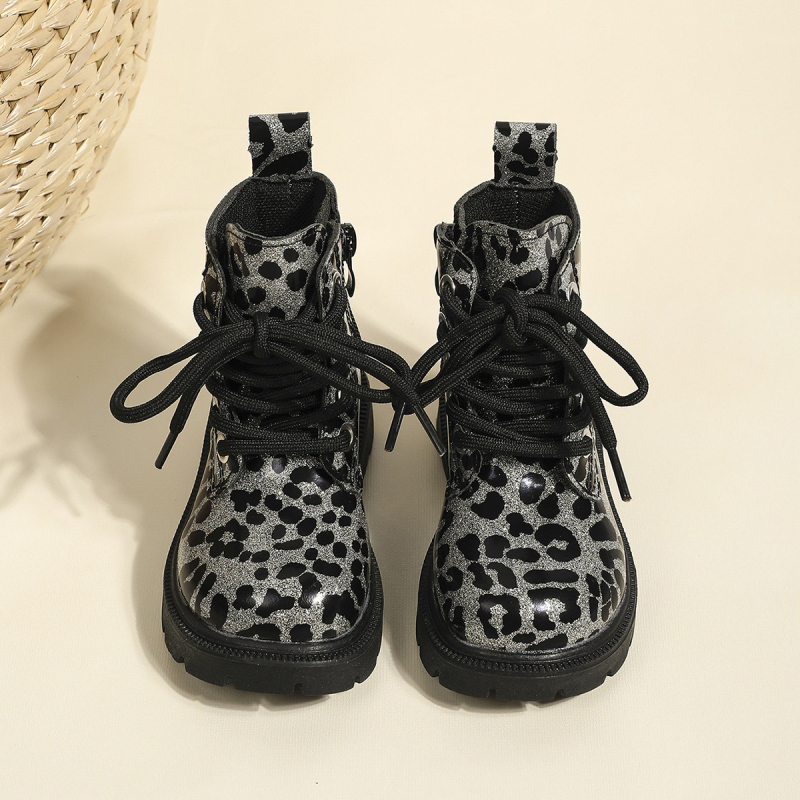 Meitenēm Martins zābaki, sānu aizdare, viegli, augšdaļa no sintētiskās ādas, gumijas zole, piemēroti pavasarim un rudenim