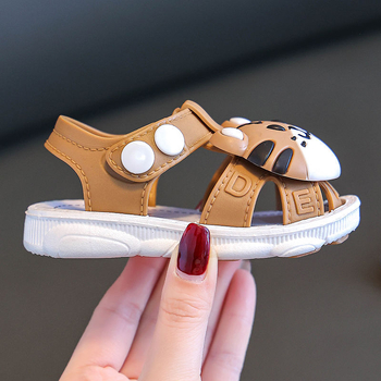 Παιδικά πέδιλα με κλειστή μύτη και καρτούν σχέδιο - αγκράφα κλείσιμο, πάνω μέρος πλαστικό, καλοκαίρι, 12-36 μηνών, διαπνοή, αντιολισθητικές σόλες (Πάνω μέρος: Πλαστικό • Κλείσιμο αγκράφας • Καλοκαίρι • 12-36 μηνών • Διαπνοή, αντιολισθητικές)